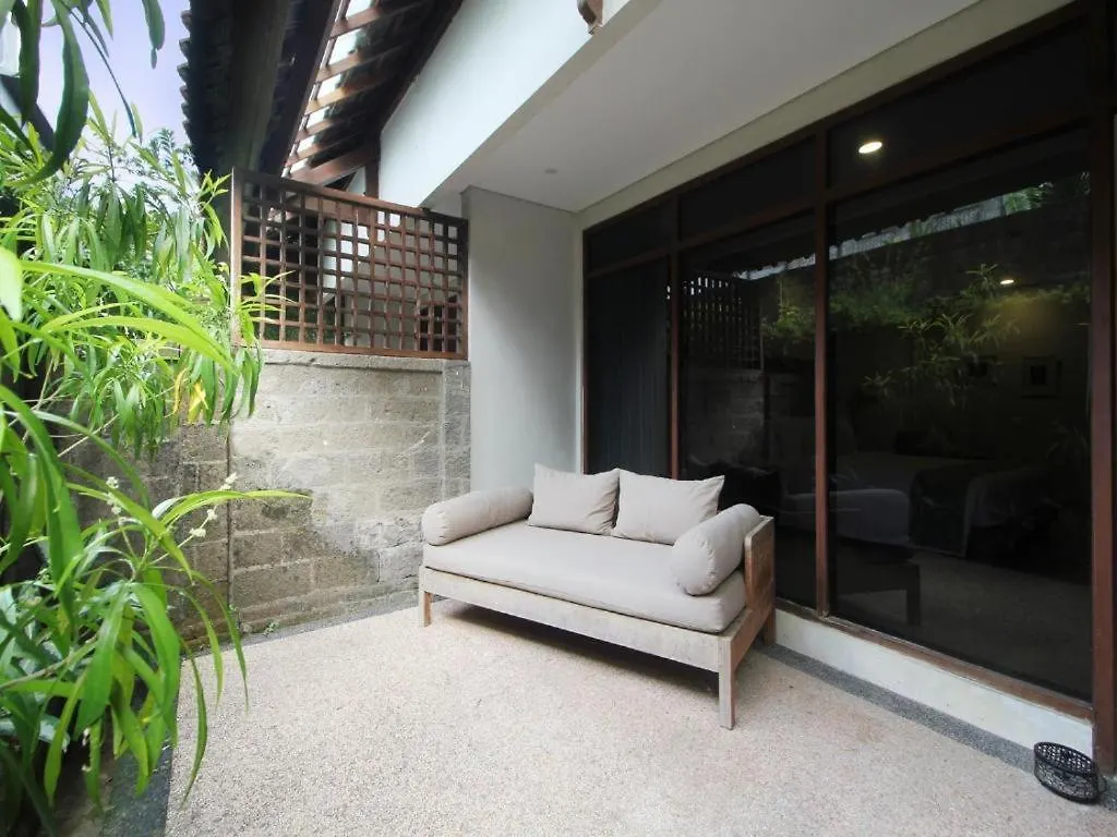 Lejlighedshotel Beach Front Blue Sensation Kuta Beach Cyn Legian